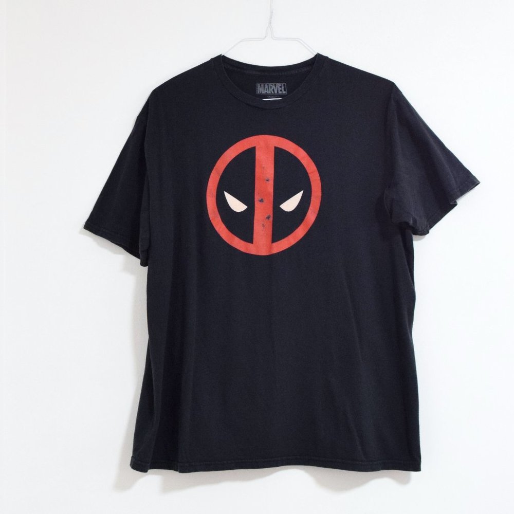 DISNEY MARVEL Deadpool Head Black Bullet Graphic T-shirt | Size XL